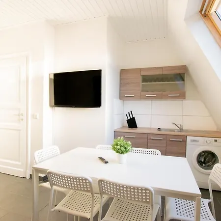 Raj Living - City Apartments With 2 , 3 And 6 Rooms - 15 Min To Messe Dus And Old Town Dus Dusseldorf Exterior photo