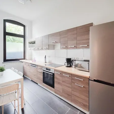 Raj Living - City Apartments With 2 , 3 And 6 Rooms - 15 Min To Messe Dus And Old Town Dus Dusseldorf Exterior photo