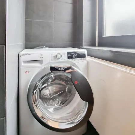Raj Living - City Apartments With 2 , 3 And 6 Rooms - 15 Min To Messe Dus And Old Town Dus Dusseldorf Exterior photo